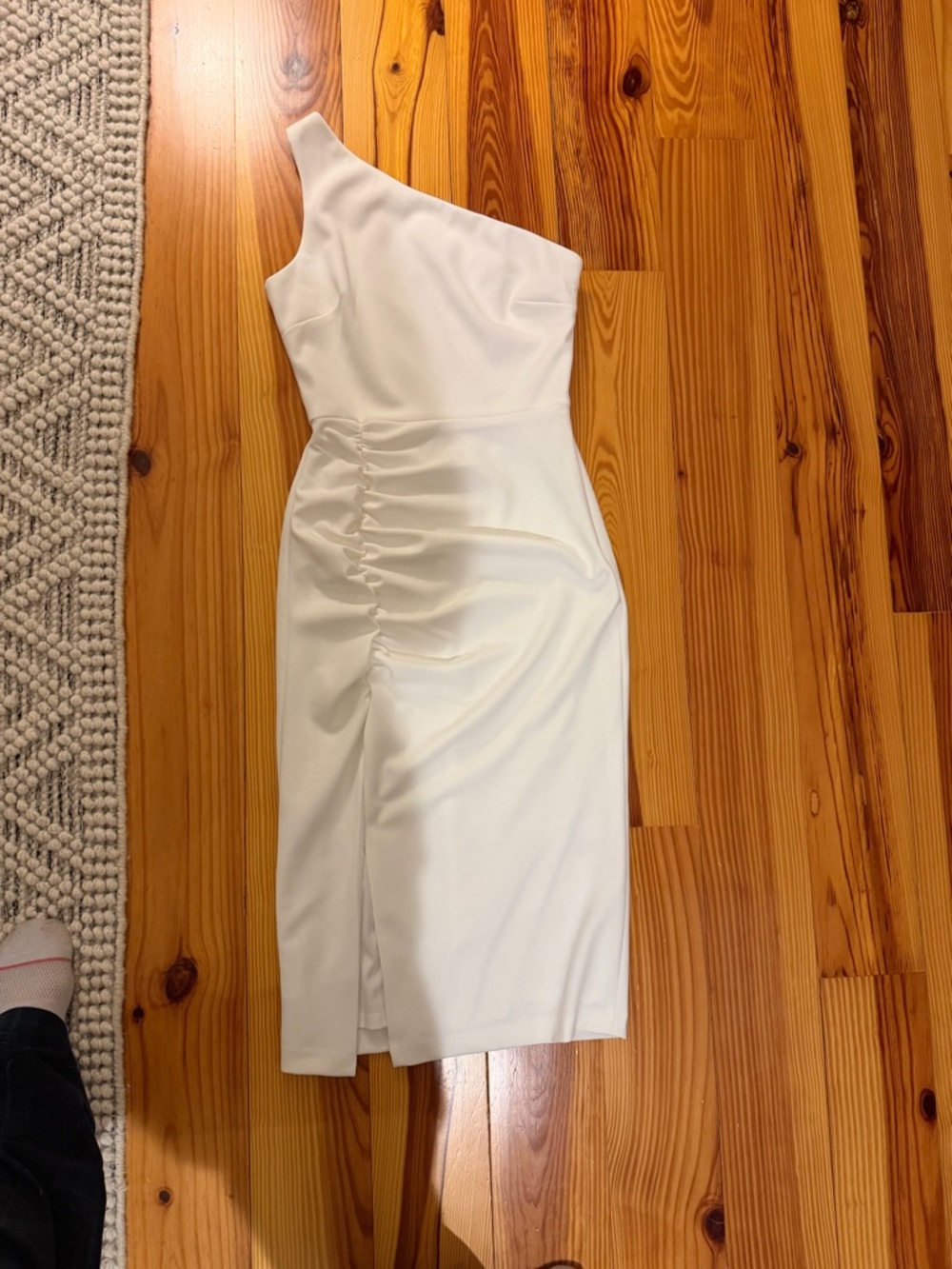 Betsy & Adam One-Shoulder White Ruched Midi Dress